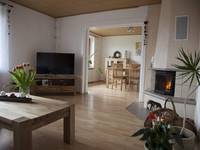 Wohnzimmer mit Kamin