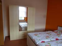 Ferienwohnung_Bacher_Schlafzimmer1 14 Schlafzimmer