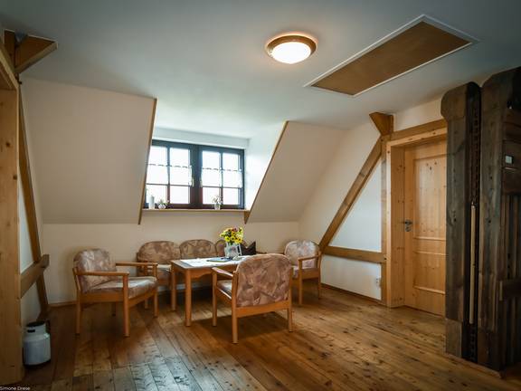 Sitzmöglichkeit im Doppelzimmer